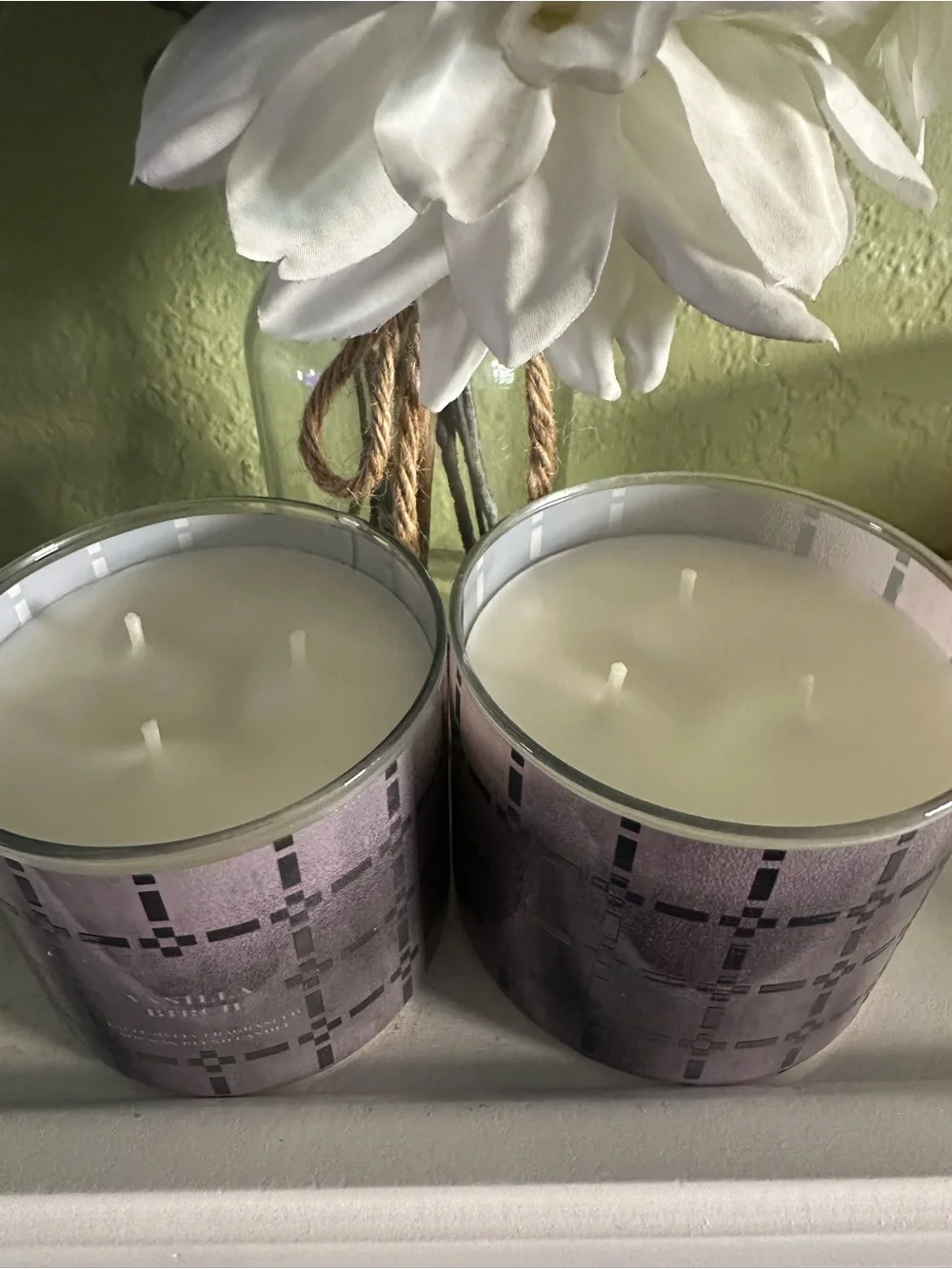 NEW BBW X2 VANILLA BIRCH CANDLE BY BUNDLE (my favorite) ❤️